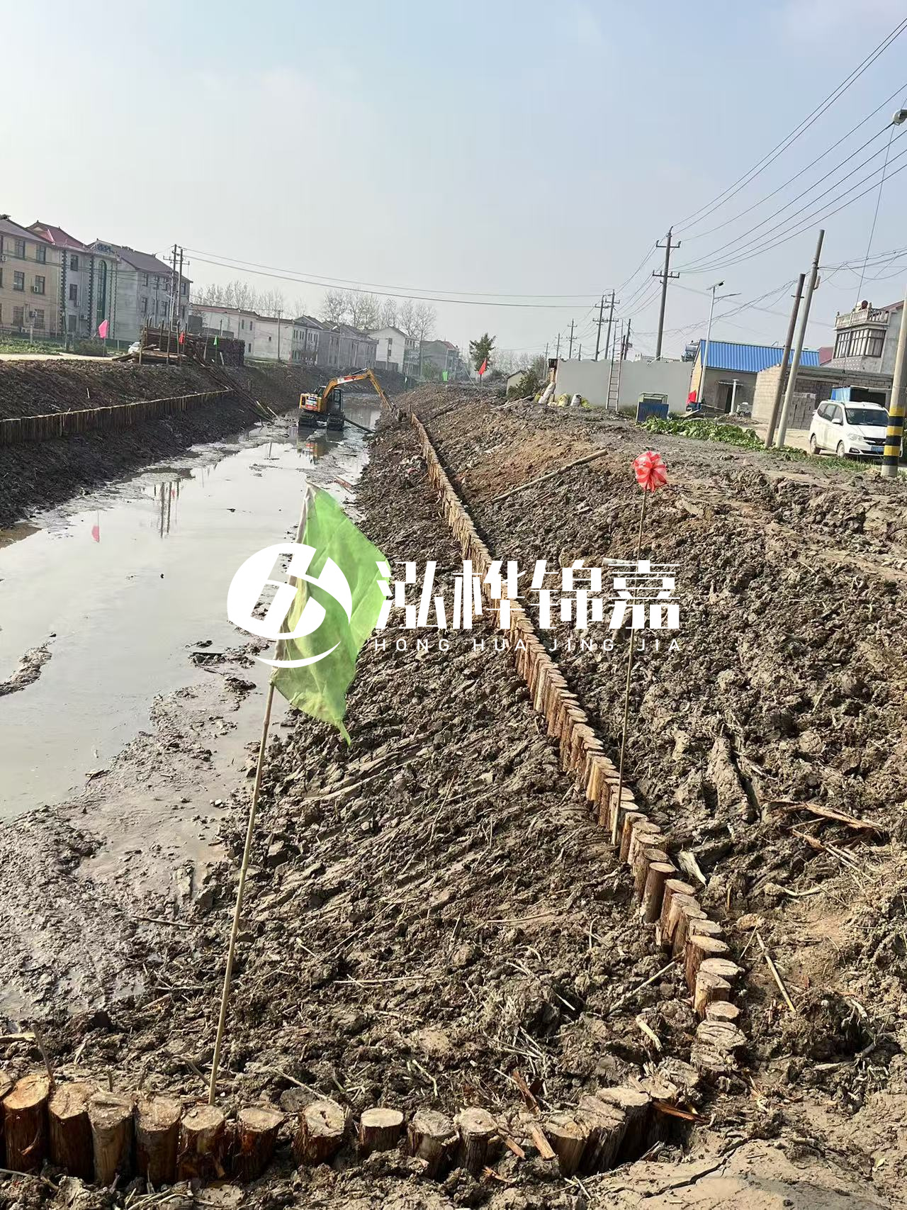 洛陽挖機打木樁專業(yè)施工-河道打木樁后如何檢查穩(wěn)固性?