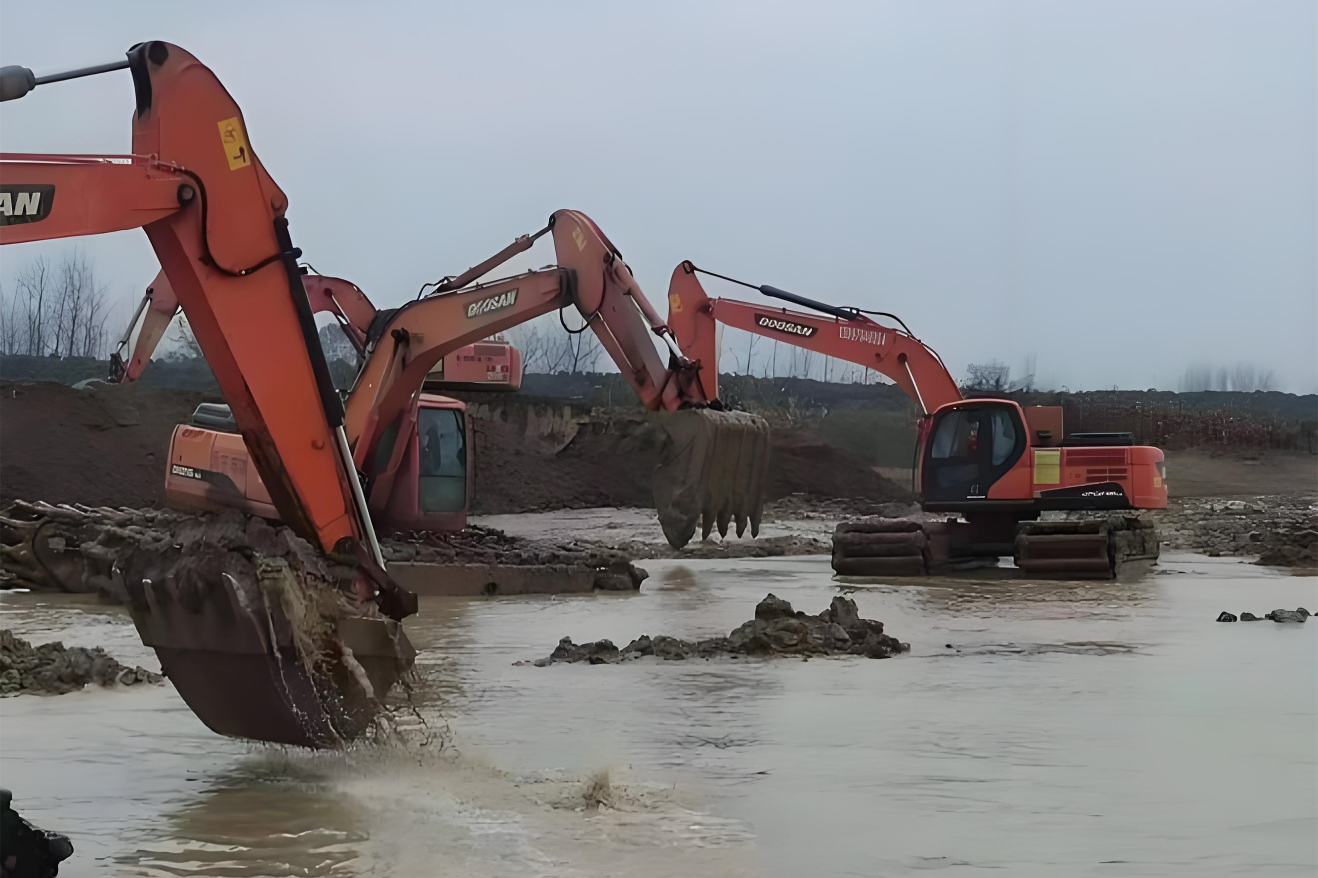 上海徐匯區(qū)挖機(jī)清淤施工隊-挖機(jī)清淤的常見故障有哪些?