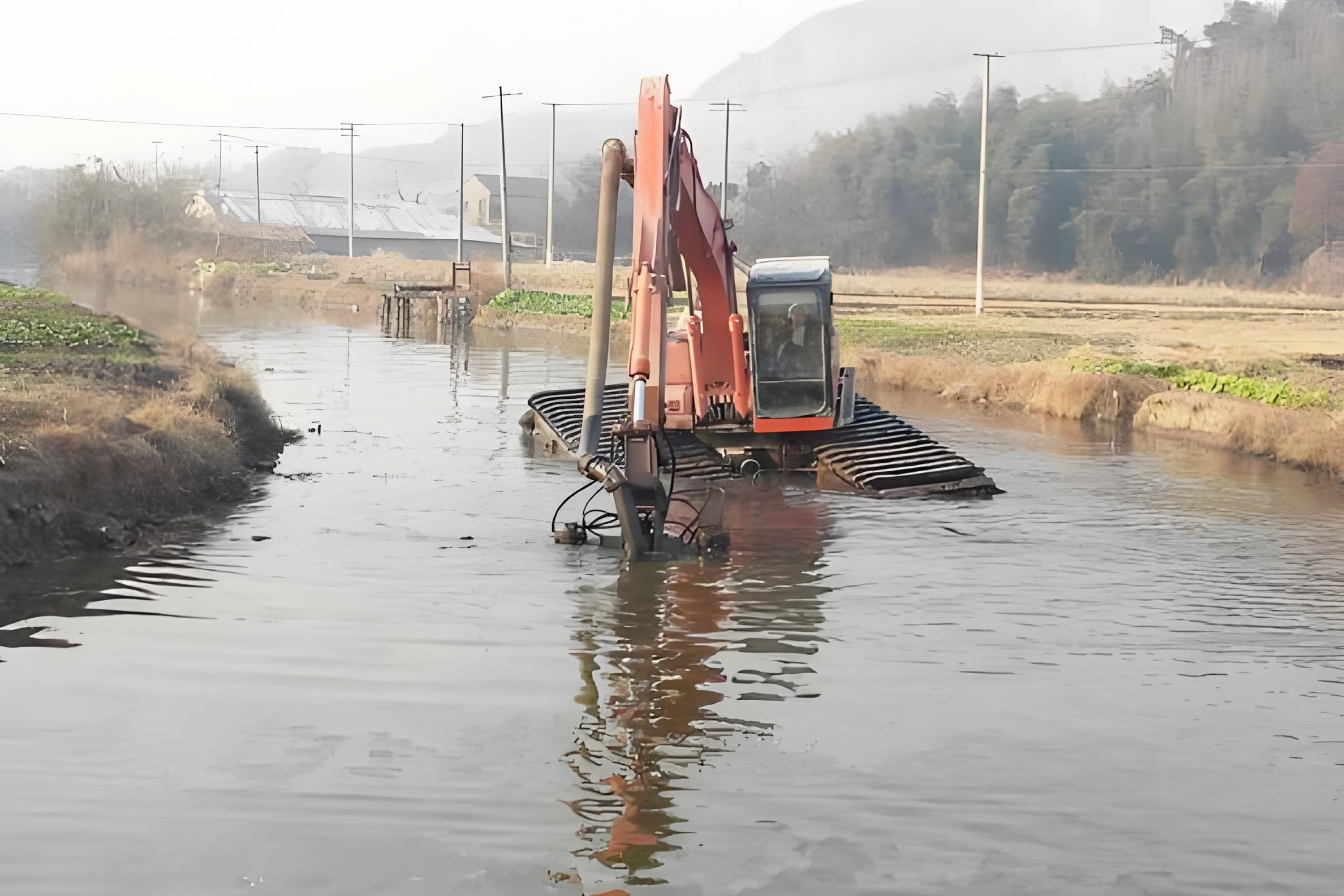 重慶渝中水上挖機(jī)清淤隊 - 魚塘清淤的成本大概是多少?